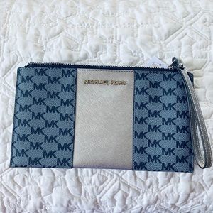 NWT Michael Kors zip clutch